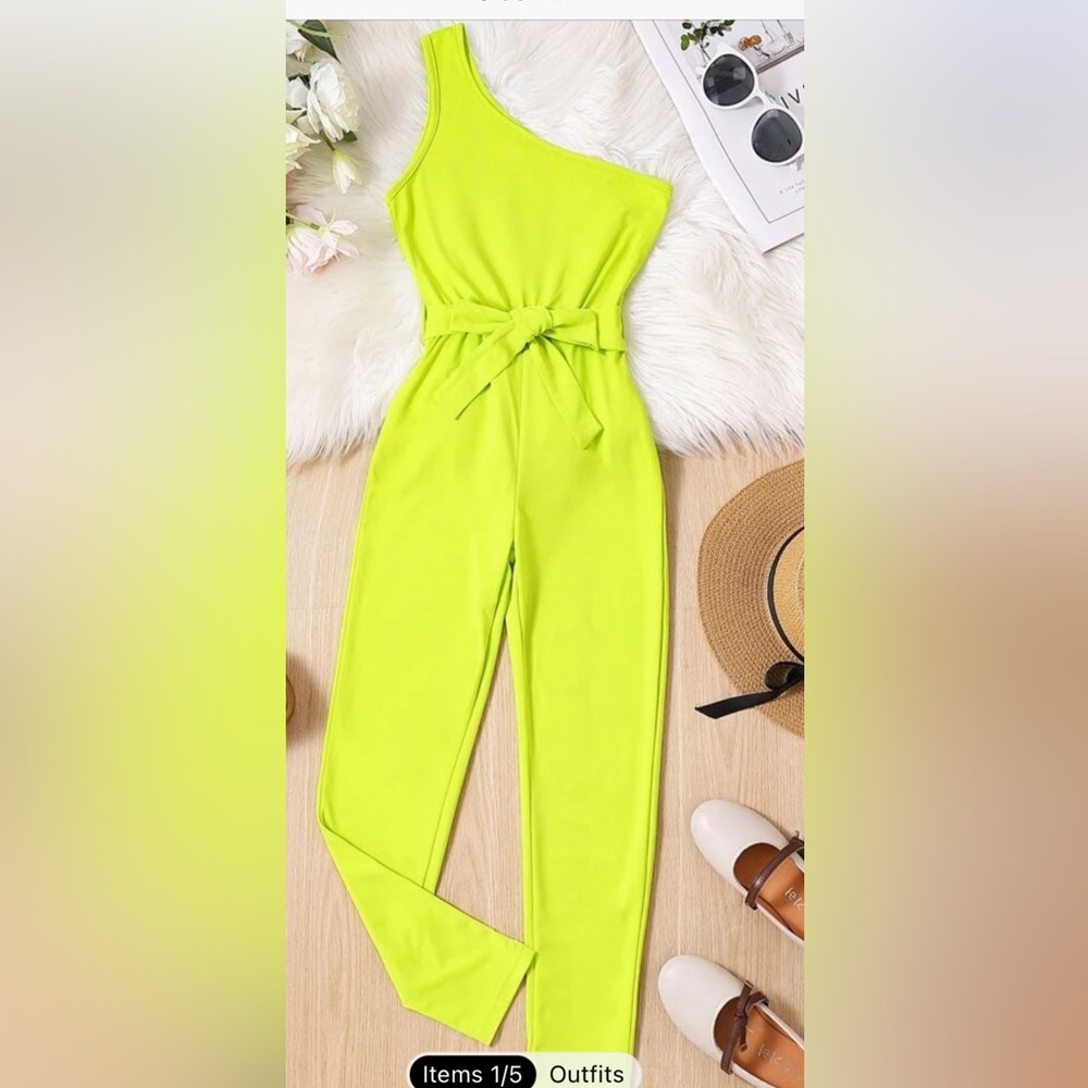 Little girls size 7y brand new one shoulder jumper suit.